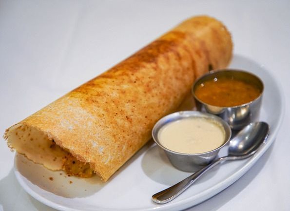 Masala dosai with sambar and coconut chutney